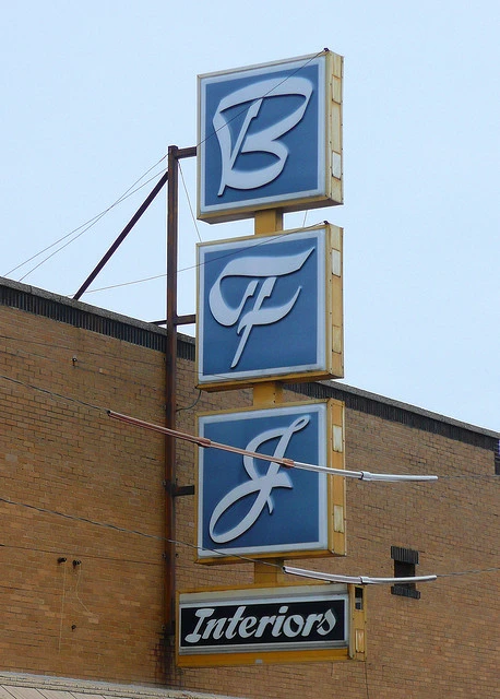 4267466742_7fbc1fc896_z
